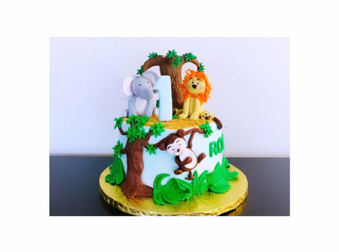 Custom Cakes for Birthday - Business Partners