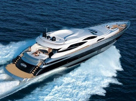 Luxury Pershing Yachts: Find Your Dream Vessel! - Services: Other