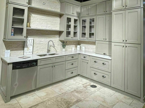 Custom cabinets and construction services in Chicago - Services: Other