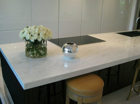 Upgrade your Interiors with Ulivo Wood-look Tiles - Stavebníctvo/Dekorácie