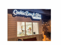 Cookie Dough Bliss & Creamery - غيرها