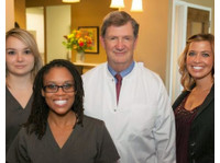 Family Dentistry and Orthodontics (2) - Dentists