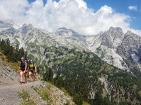 Trek Balkan Llc (1) - Туристически агенции