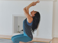 Repose Yoga Studio (3) - Fitness Studios & Trainer
