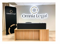 Omnia Legal (3) - Asianajajat ja asianajotoimistot