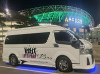 Let's Party Bus Sydney - Party Bus Hawkesbury (6) - Transporte de carro