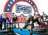 F45 Training Albany Creek (1) - Săli de Sport, Antrenori Personali şi Clase de Fitness