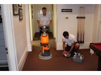 Right Carpet Cleaning (2) - Curăţători & Servicii de Curăţenie