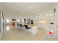 Ascot Homes and Garages (2) - Builders, Artisans & Trades