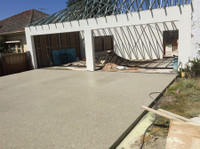 Exposed Aggregate Driveways Melbourne (1) - Construction Services