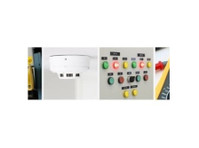 LB Connect Electrical & Data Services (1) - Elektriker