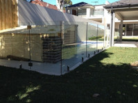 Waratah Glass Fencing (3) - Building & Renovation