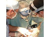 Dental Implants Professionals (3) - Zubní lékař