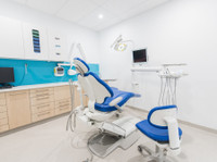 Capstone Dental (4) - Zubní lékař