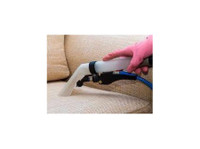 Couch Cleaning Adelaide (2) - Schoonmaak