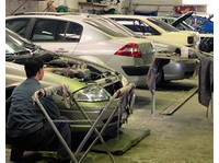 Diamond Valley Smash Repairs (3) - Riparazioni auto e meccanici