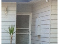 Enhanced Paint & Roof Restoration (2) - Montatori & Contractori de acoperise