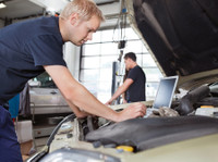 Razz Automotive (1) - Car Repairs & Motor Service