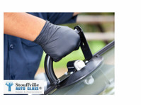 Stouffville Auto Glass (3) - Car Repairs & Motor Service