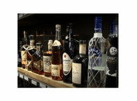 Cork Fine Wine Liquor & Ale (2) - Wina