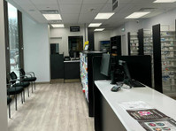 Everest Whole Health Pharmacy (2) - فارمیسی اور طبی سامان کے سپلائیر