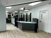 Everest Whole Health Pharmacy (3) - فارمیسی اور طبی سامان کے سپلائیر