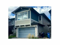 Better Calgary Exteriors Inc (1) - Home & Garden Services