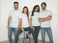 The Authentic T-Shirt Company®/SanMar Canada (6) - Abbigliamento