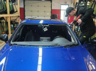 Auto Glass Zone Burlington (2) - Reparação de carros & serviços de automóvel
