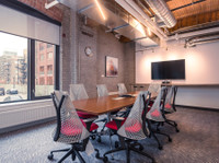 iQ Office Suites (2) - Kancelářské prostory