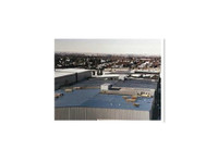 charlton & Hill (1) - Cobertura de telhados e Empreiteiros