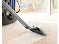 Yeg Carpet Cleaning (6) - Curăţători & Servicii de Curăţenie