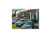 Applewood Nissan (3) - Car Dealers (New & Used)