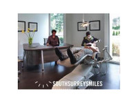 South Surrey Smiles (2) - Стоматолози