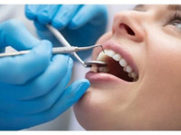 Cadboro Bay Dental (1) - Hammaslääkärit