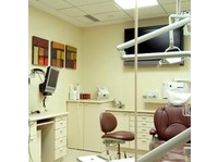 Prosthodontic associates - dental implants (3) - ڈینٹسٹ/دندان ساز
