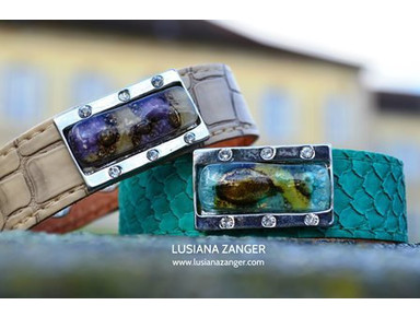 LUSIANA ZANGER Glas und Leder Accessoire - Импорт / Экспорт