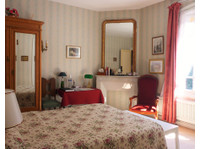 Le Buisson (6) - Hotels & Hostels