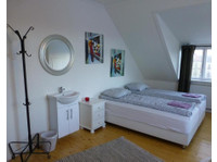 Flying Viking Guesthouse (2) - Hotels & Pensionen