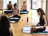 Maa Yoga Ashram (3) - Treinamento & Formação