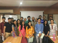 Asdm - Ahemdabad School of Digital Marketing (6) - Valmennus ja koulutus