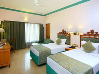 Hotel Royal Court (1) - Accommodation services