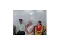 Chanakya Junior College (2) - Преподаватели