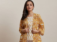 Farida Gupta (3) - Abbigliamento