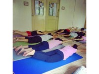 Namaste Yoga Classes (1) - Apmācība