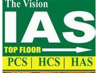 The Vision IAS Best Pcs institute in Chandigarh (1) - Pasniedzēji