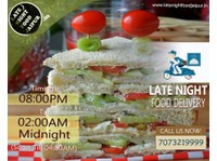 Mid Night Meal Jaipur (5) - Comida y bebida