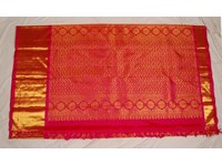 Kanchi Sri Sivasaakthi Silk Shop (3) - Oblečení