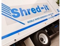 Shred-it (1) - Канцелариски материјали