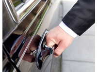Lfl Worldwide Chauffeur Services (1) - Taxi